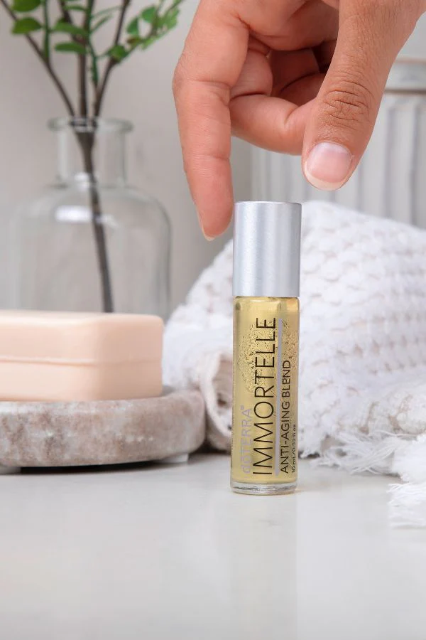 doTERRA Immortelle Anti-Aging Blend Roll-on - Image 4